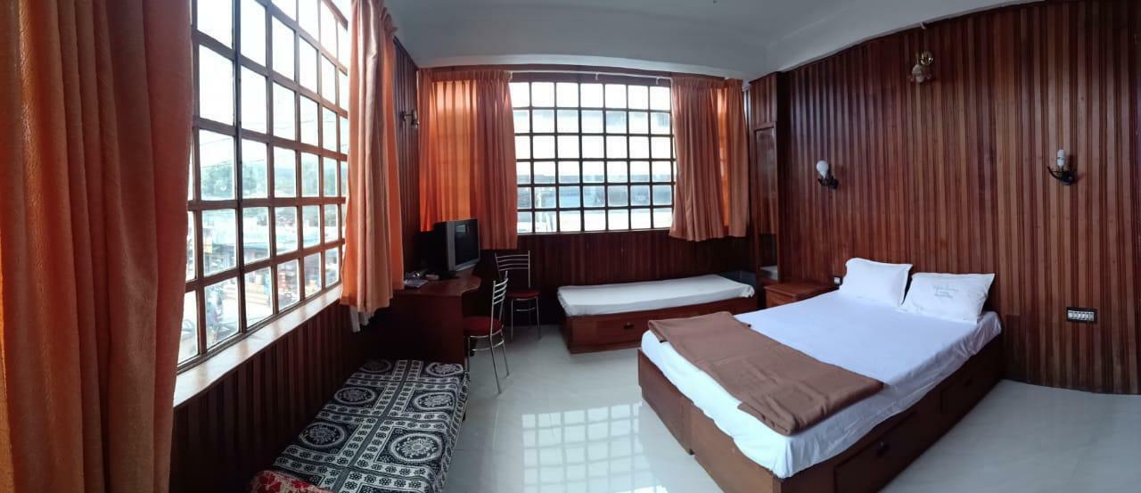 Dolphin Residency Hotell Thekkady Eksteriør bilde